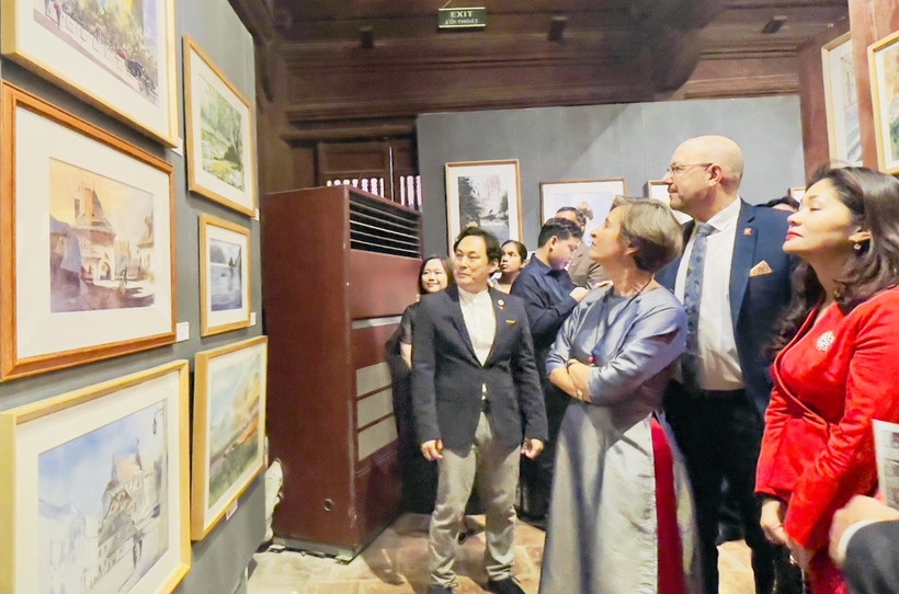 Art exhibition showcases enduring Vietnam – Poland friendship